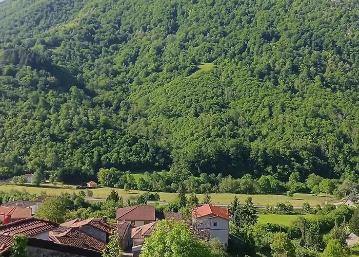 Casa Preciosas Vistas, Ubicada En Medio Del Parque Natural De Redes, Asturias *